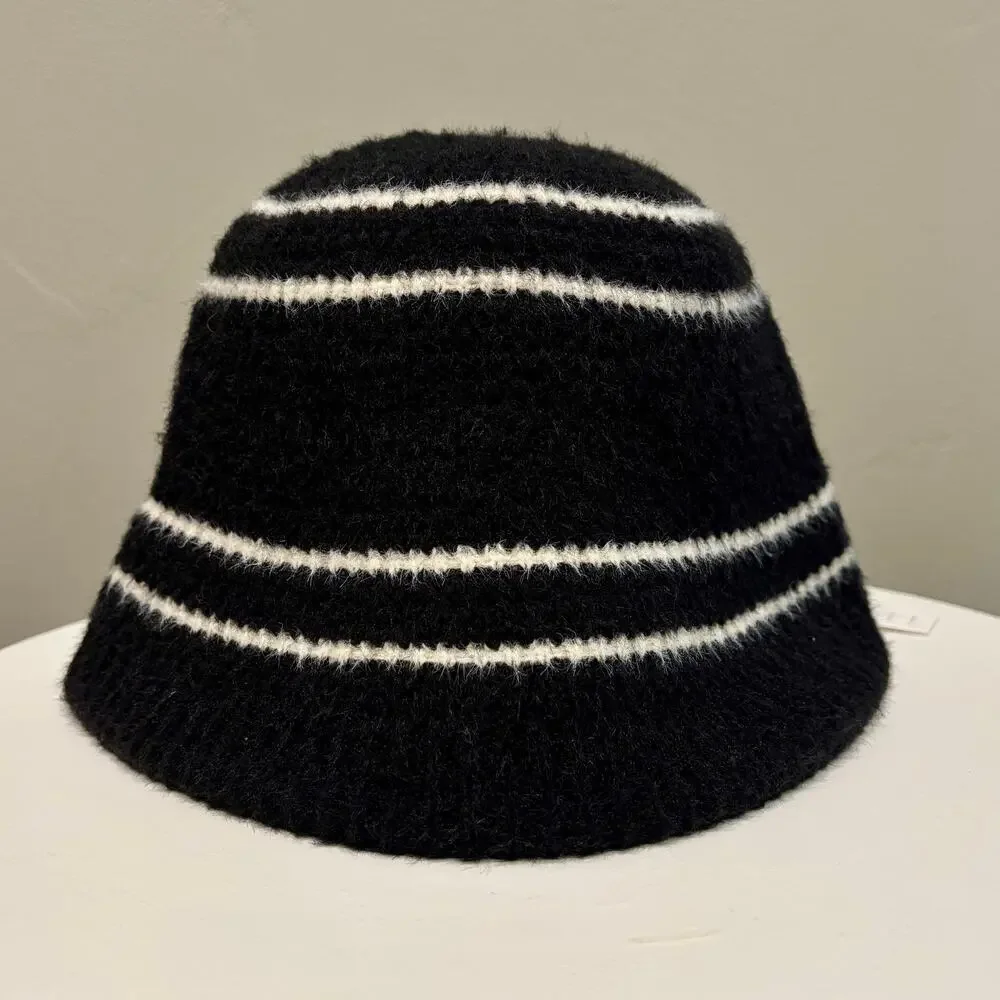 NWT House of Harlow 1960 Knit Bucket Hat Black White Stripe